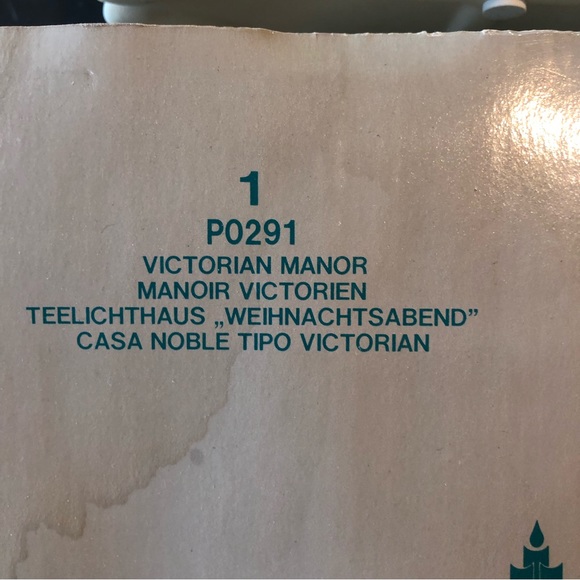 PartyLite Victorian Manor Candle Holder Holiday Decor - Picture 5 of 5